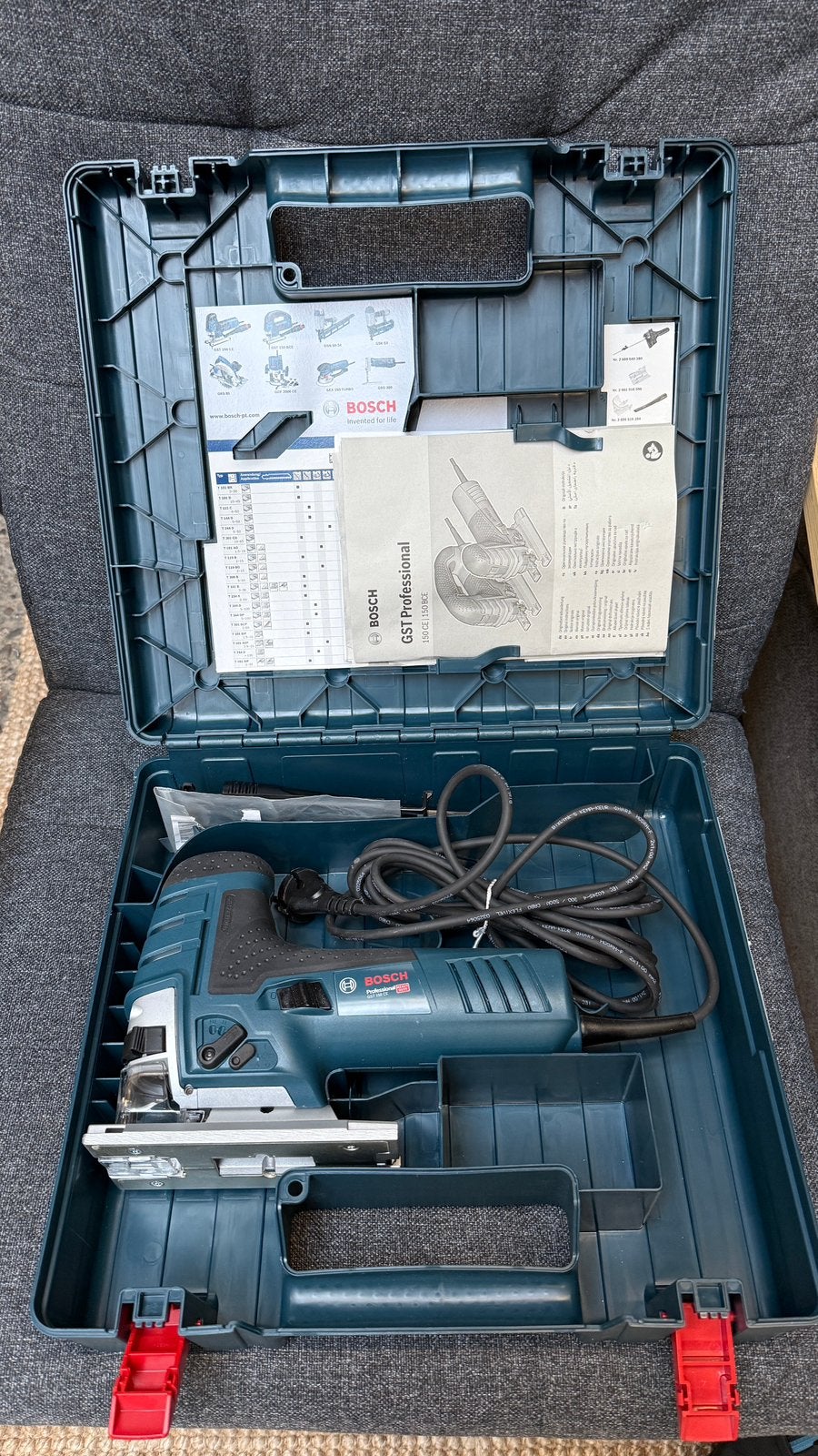 BOSCH PRO GST 150 CE decoupeerzaag, Bricolage & Construction, Enlèvement, Neuf, 600 à 1200 watts, Scie sauteuse