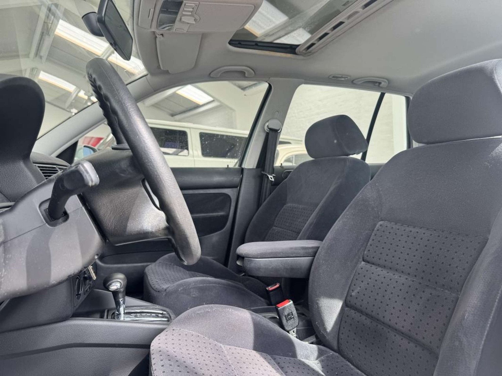 Volkswagen Golf 4 1.6 100CH BVA TOIT OUVRANT 91539KM GAR 12M, foto 8