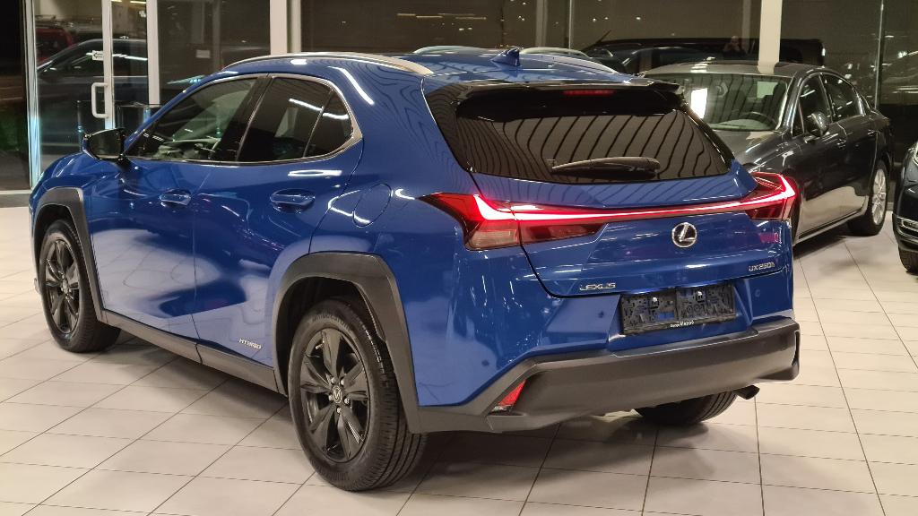 LEXUS UX250H HYBRID 2.0I benzine/ELEKT Automatique, Autos, Lexus, Achat, https://public.car-pass.be/vhr/f9a39f6e-0d45-43f6-92c4-2d79fef971f5