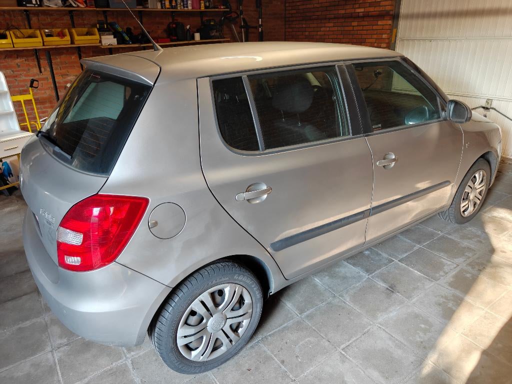 Skoda Fabia enkel voor export vanwege roetfilter., Auto's, Voorwielaandrijving, Euro 5, Parkeersensor, Zwart