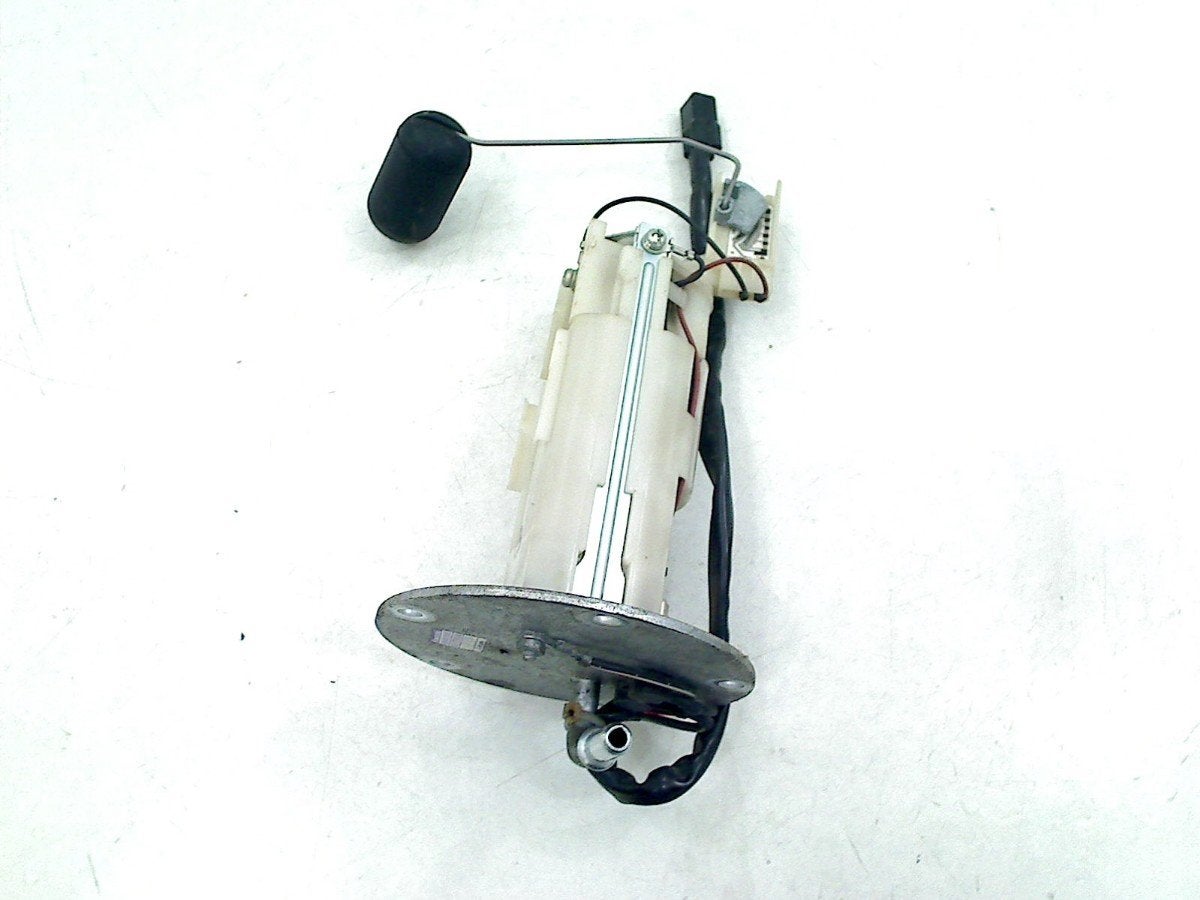 POMPE CARBURANT C Z 1000 2010-2013 (Z1000 ZR1000D-E), Dhr. S. di Majo, Utilisé, Info@cama-motorparts.nl, P.J. Troelstraweg 8 8
3144 CX  MAASSLUIS, NL