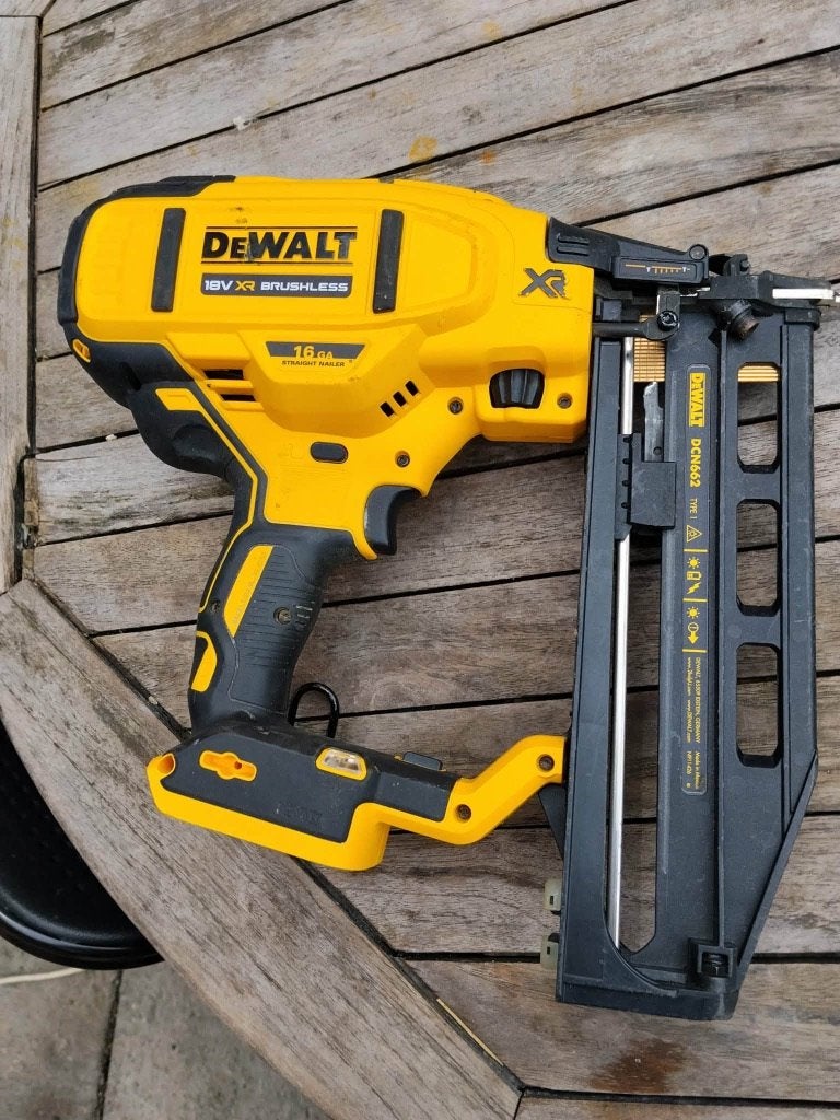 DeWalt nagelpistool en bratspistool, Enlèvement ou Envoi