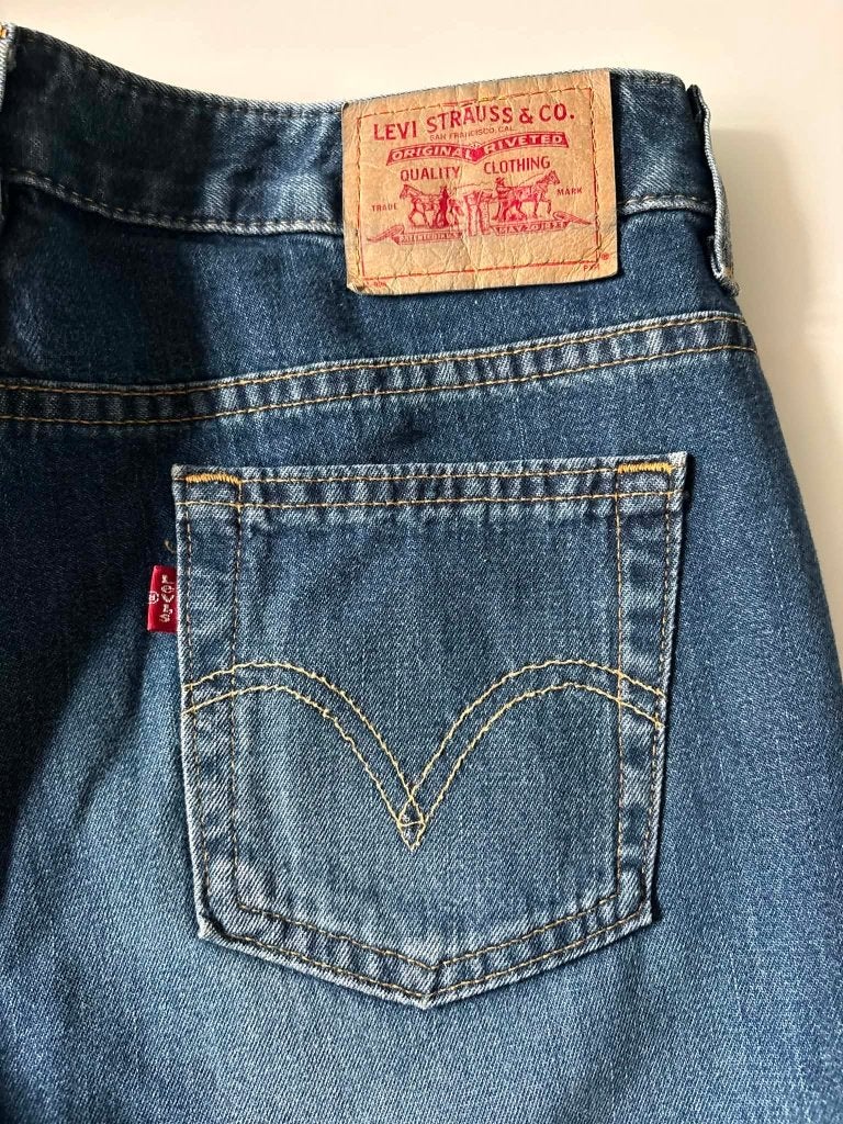 RARE PIECE: Vintage Levi's Bootcut (Made in Canada), Kleding | Dames, Blauw, Ophalen of Verzenden, Zo goed als nieuw, W30 - W32 (confectie 38/40)