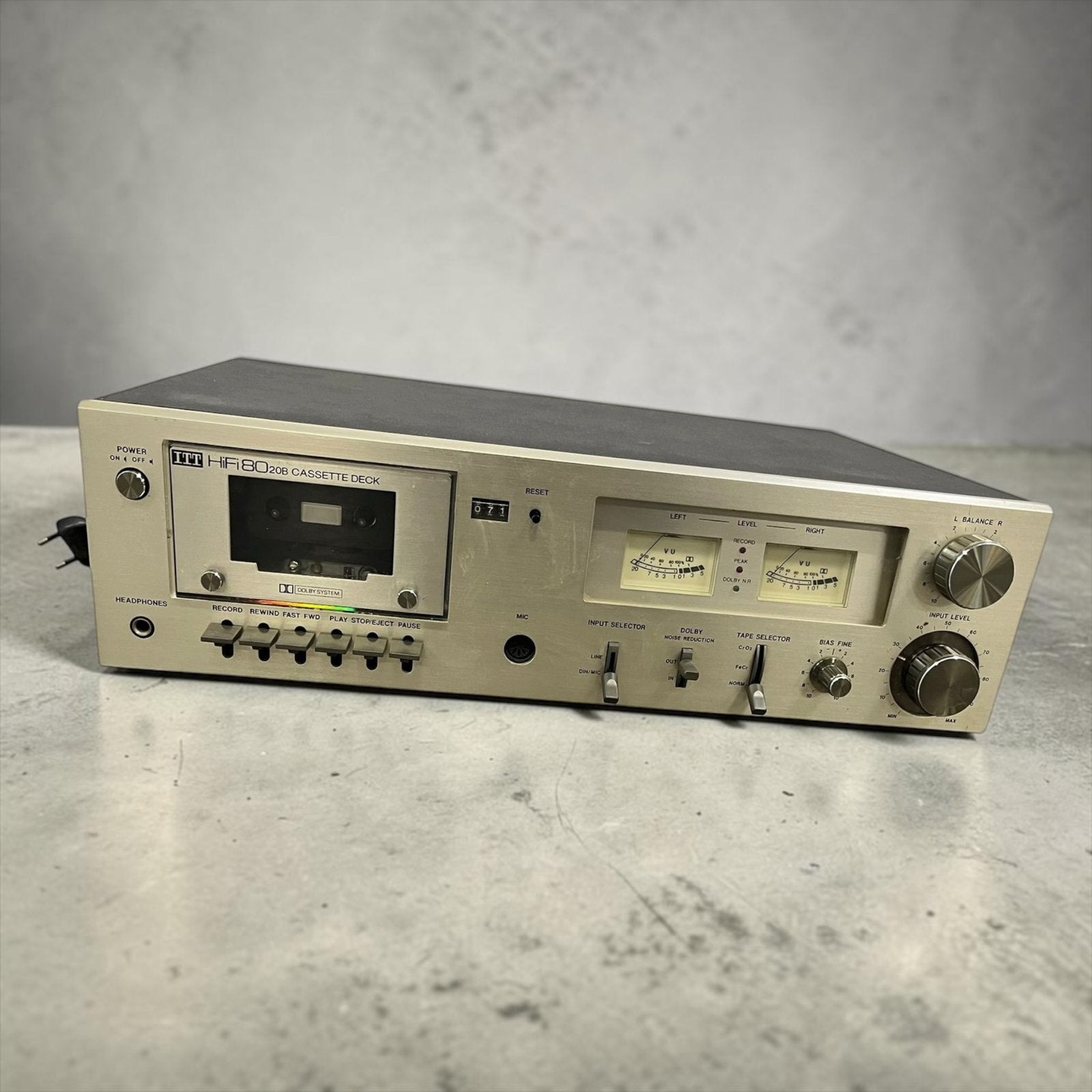 Lecteur de cassettes vintage Itt hifi 8020 v, Envoi, Utilisé, Radio