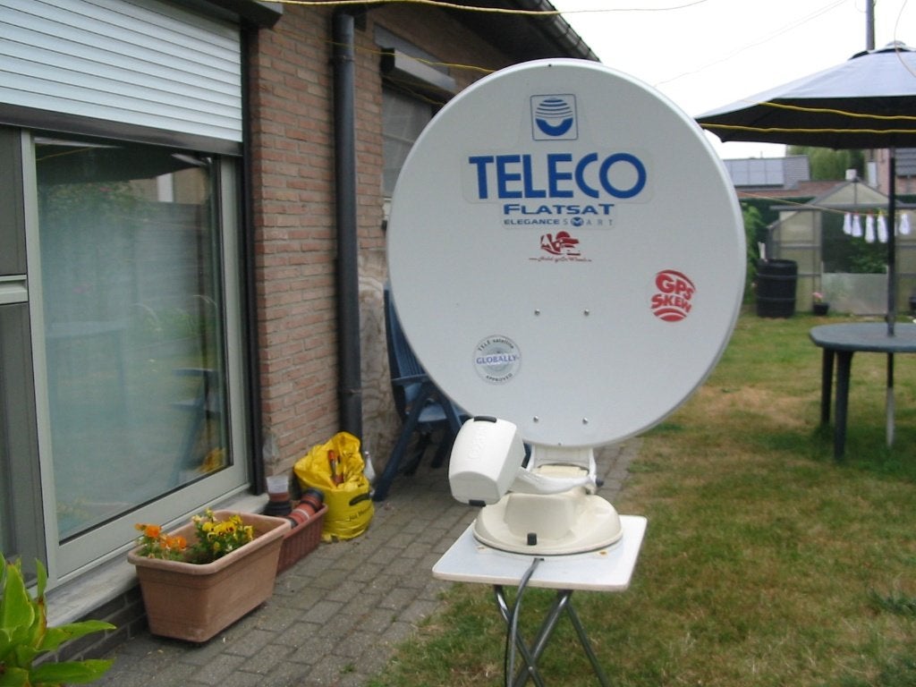 antenne parabolique entièrement automatique, Enlèvement, Utilisé