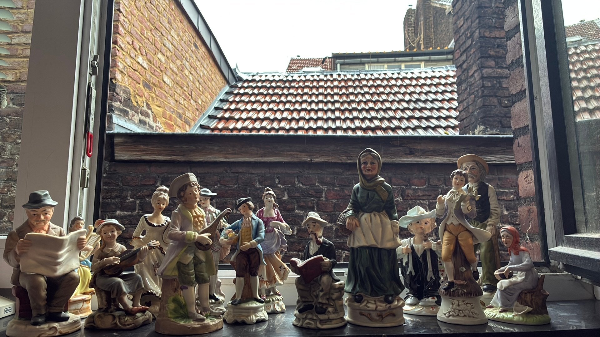 Lots de 14 figurines porcelaine XXeme siecle, Enlèvement ou Envoi