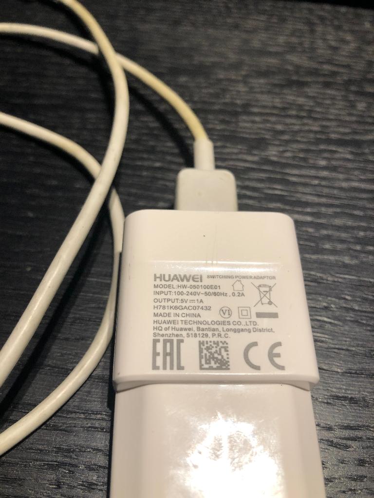 Adapter "Huawei "met kabel., Bricolage & Construction, Enlèvement, Utilisé
