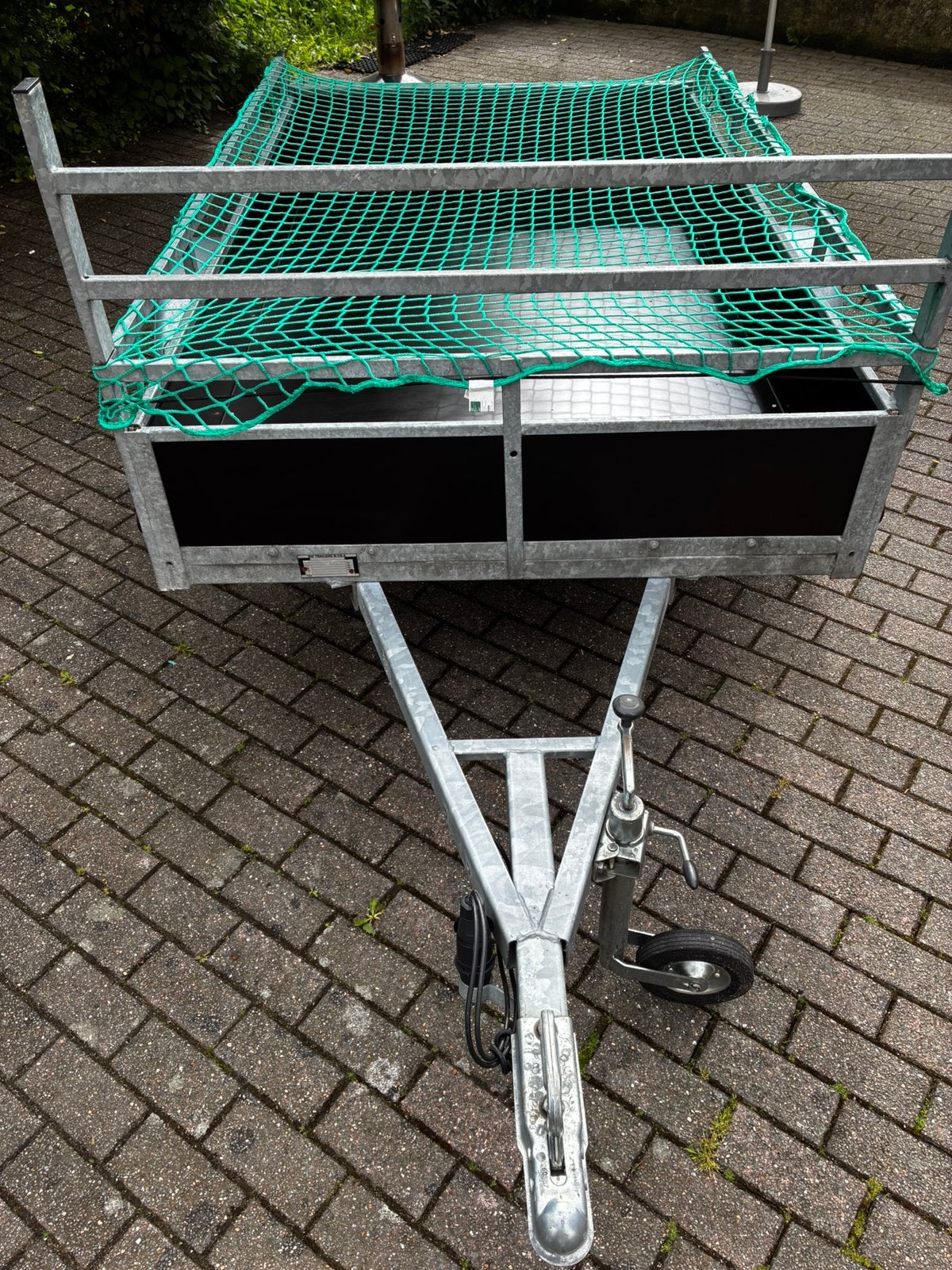 Aanhangwagen tot 750 kg, Ophalen, Zo goed als nieuw