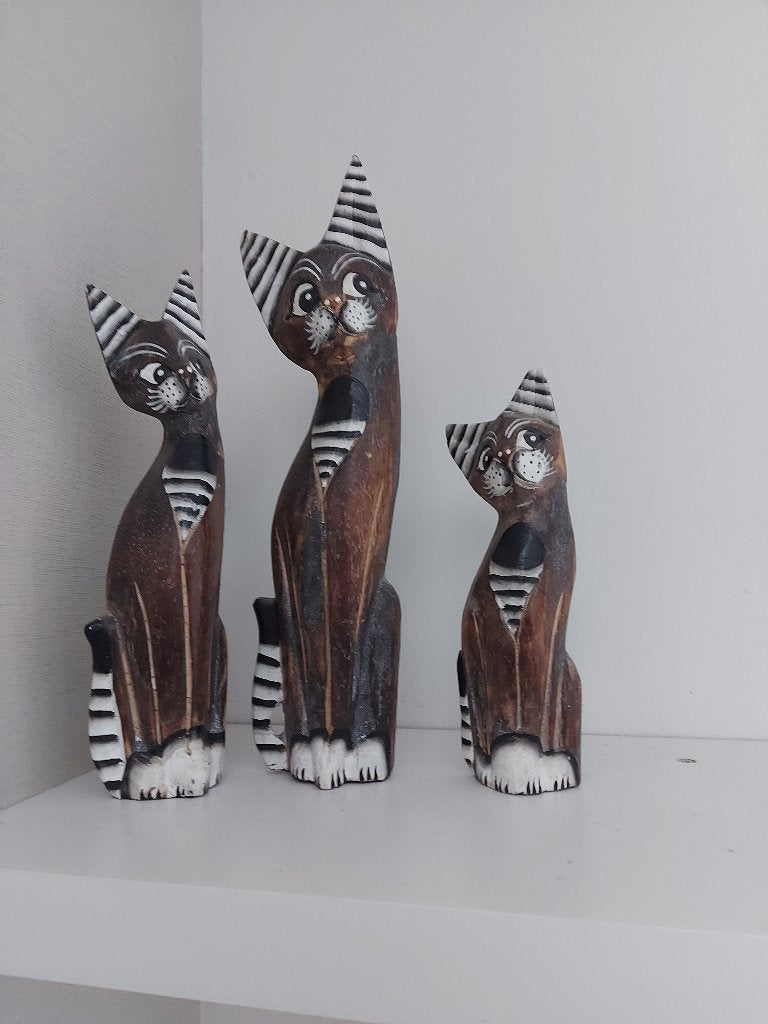 beeldjes katten, Huis en Inrichting, Woonaccessoires | Wanddecoraties, Ophalen, Hout