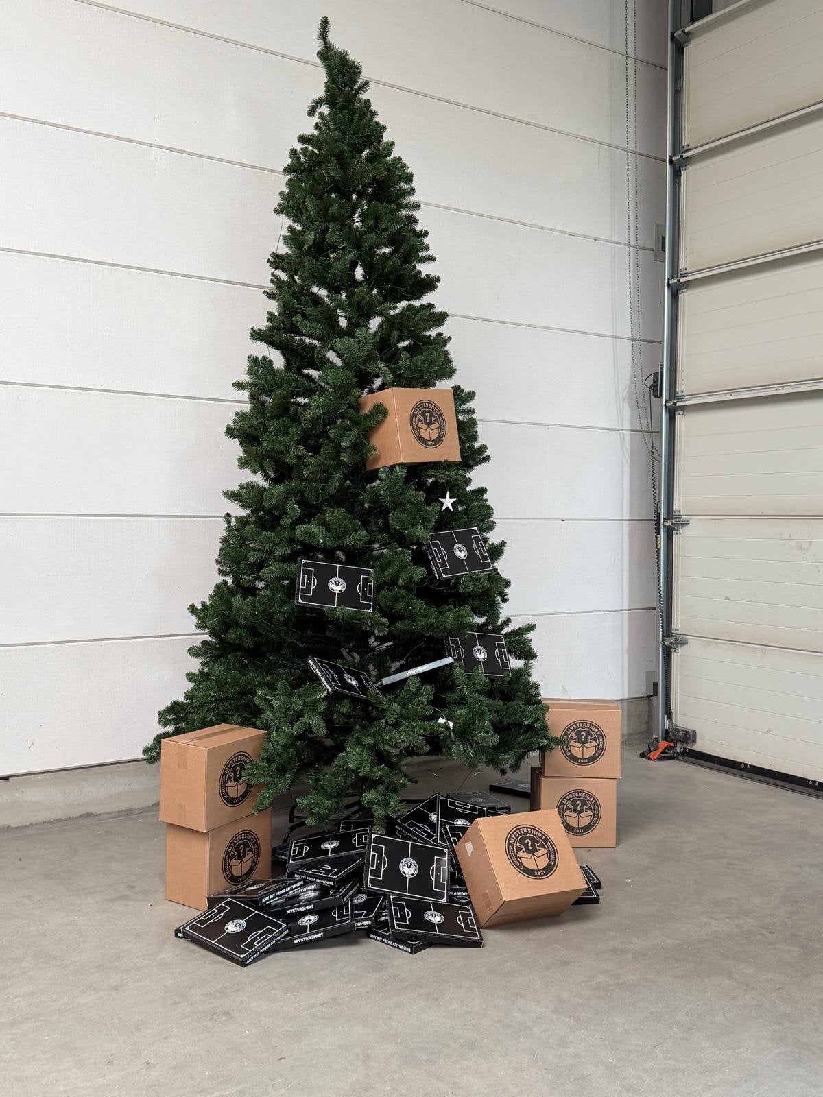 Grote kunstkerstboom - binnen/buiten met 1050 LED lampjes, Diversen, Ophalen