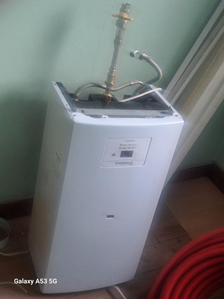 Vaillant turboMAG Gesloten Gasgeiser – Uitstekende Staat, Ophalen