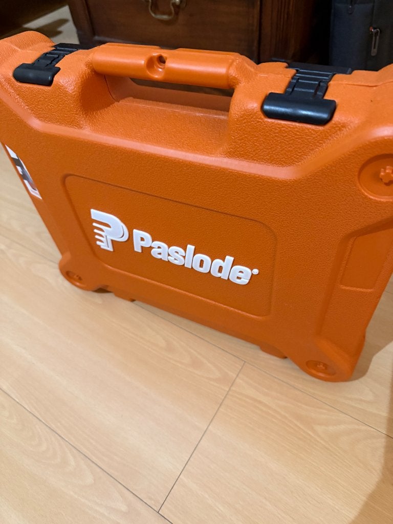 Paslode tacker op luchtdruk! Koopje!, Doe-het-zelf en Bouw, Ophalen, Zo goed als nieuw, Tacker/nietmachine, Overige merken