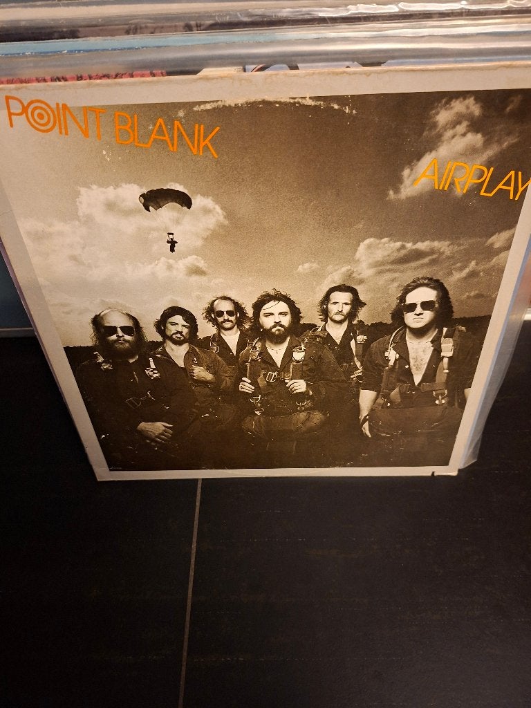 lp - point blank - airplay -- vak 2, Cd's en Dvd's, Vinyl | Hardrock en Metal, LP, Ophalen of Verzenden, 12 inch, Fotohoes