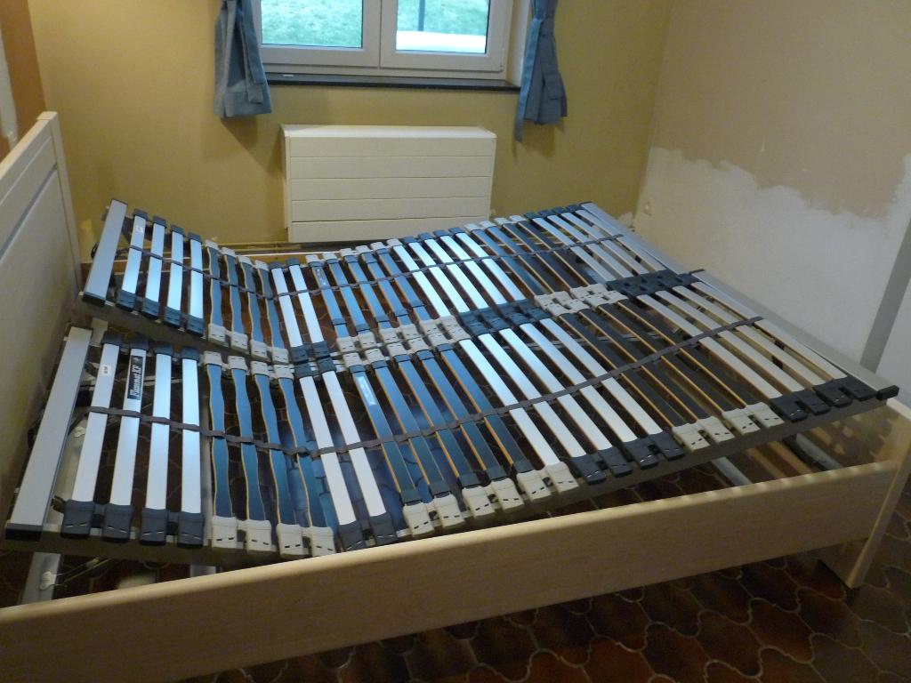 Sommiers 80/200cm x2, tête et pieds relevables, Comme neuf, Sommier, 200 cm, Deux personnes