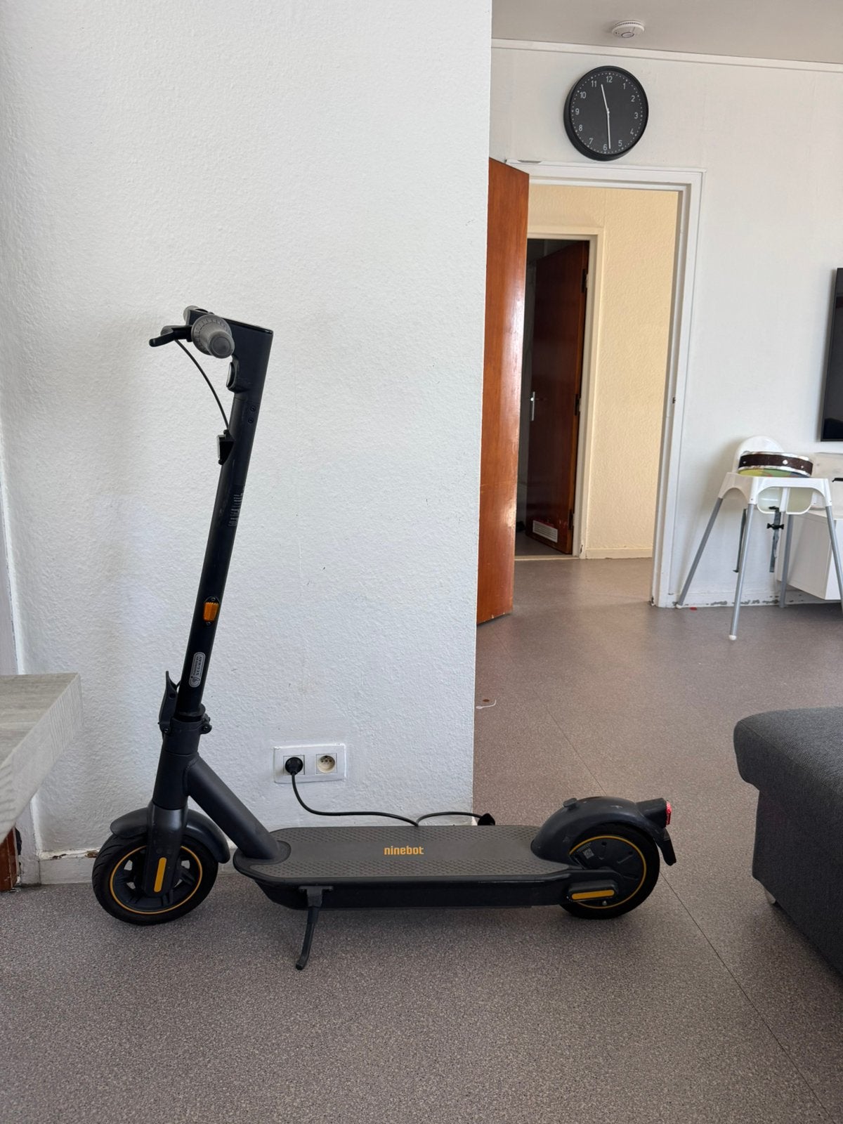 Ninebot, Fietsen en Brommers, Ophalen, Zo goed als nieuw