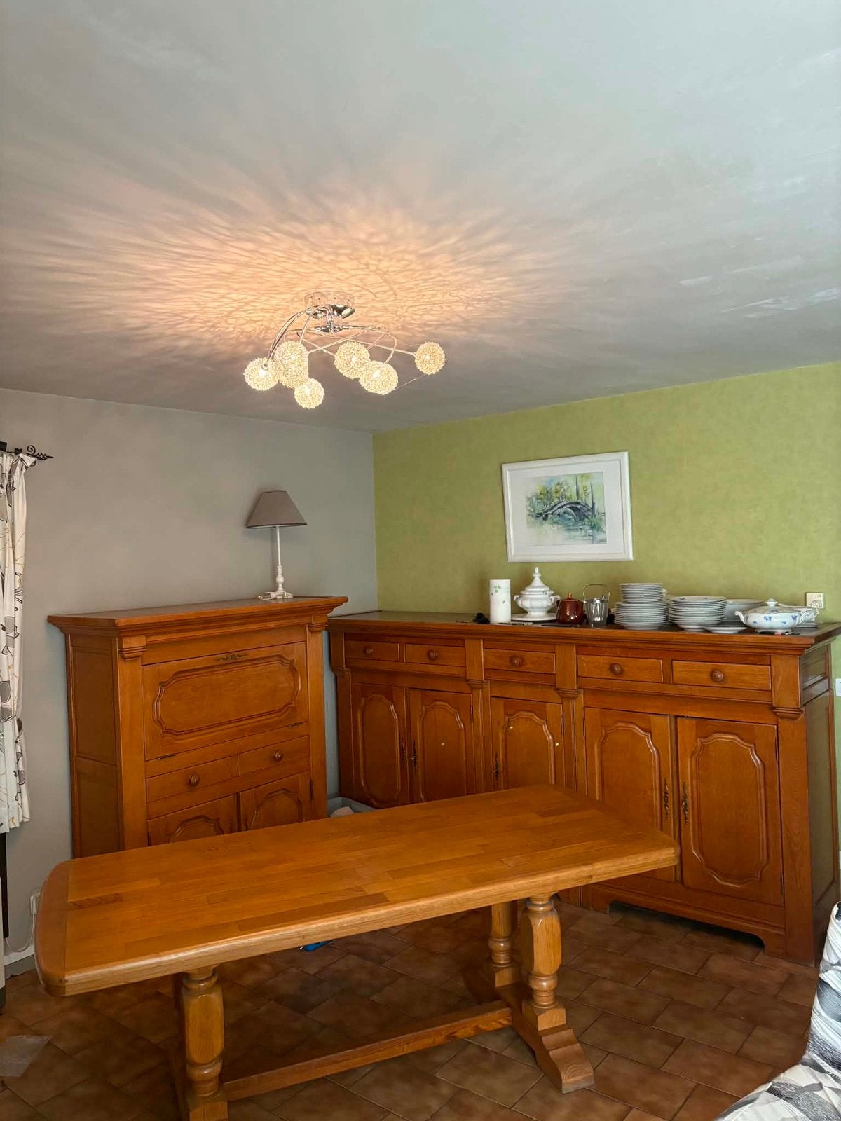 Salle à manger, Enlèvement, Utilisé