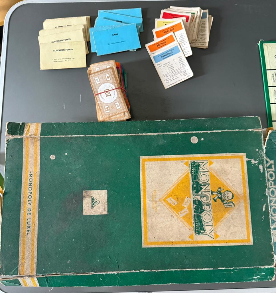 Monopoly Deska deluxe 1961 ongeveer, Drie of vier spelers, Ophalen of Verzenden, Gebruikt