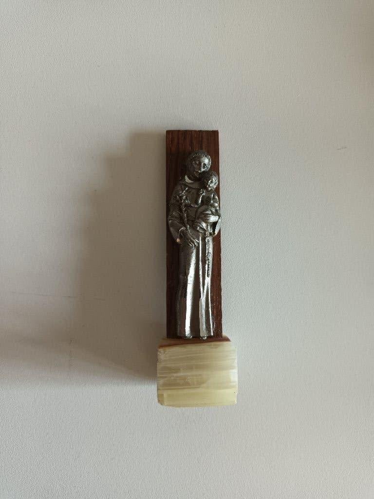 4 religieuze items, Ophalen