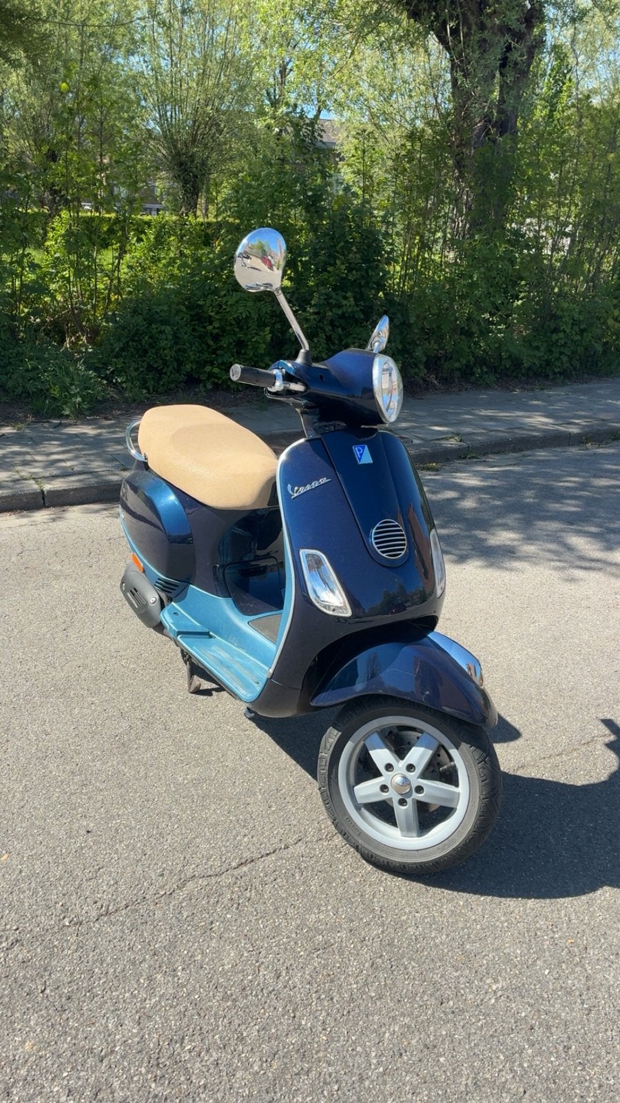 Vespa lx50 B klasse, Fietsen en Brommers, Scooters | Vespa, Zo goed als nieuw, Ophalen