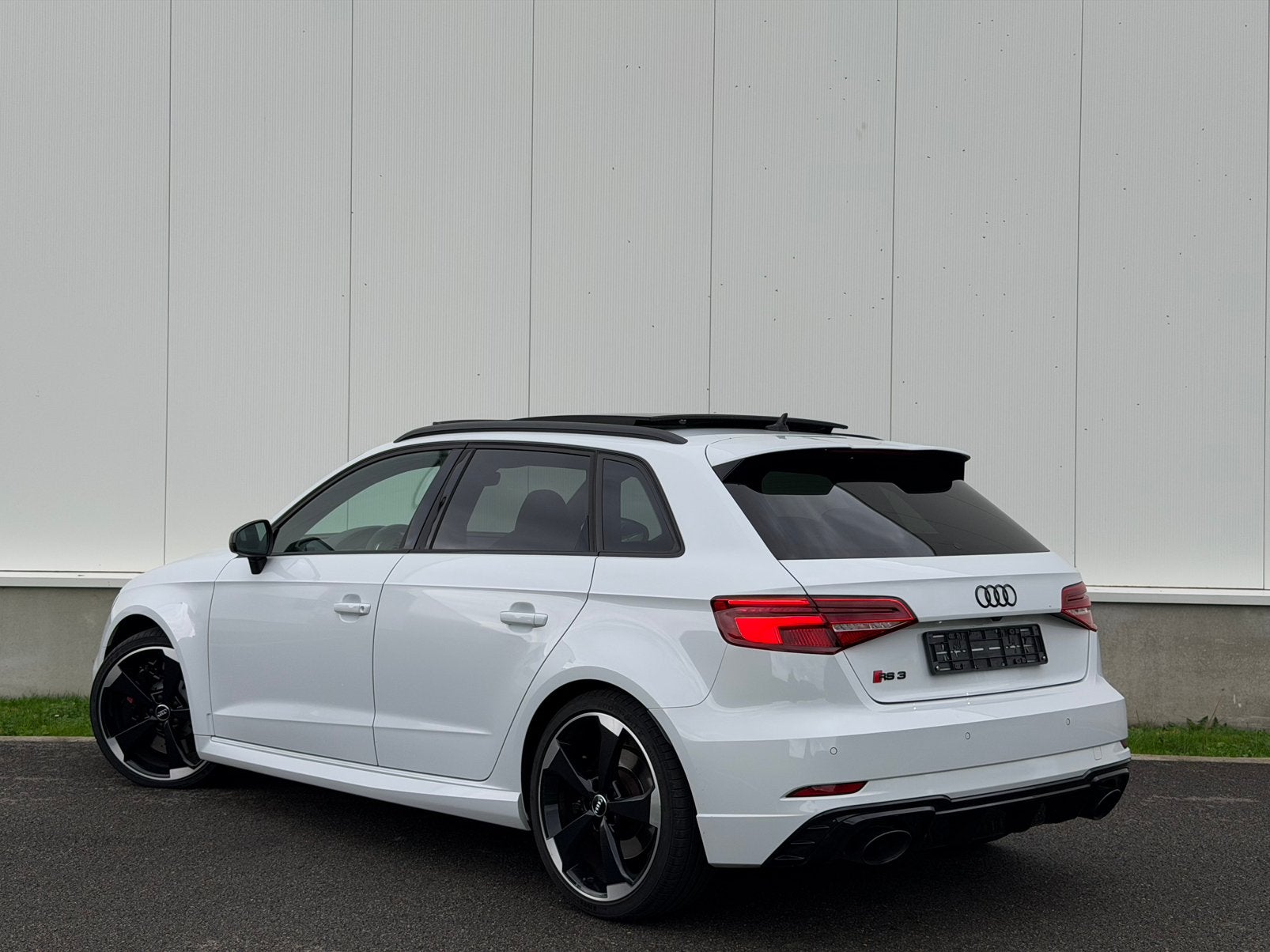 Audi RS3 - 2019 - Full Opties - Panorama - (93.000 km), Automaat, Euro 6, RS3, Bedrijf
