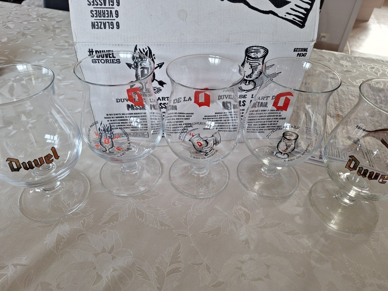 5 Duvel glazen voor 20 euro, 3 schenktitueel, 2 gouden lette, Enlèvement, Comme neuf, Verre ou Verres, Duvel