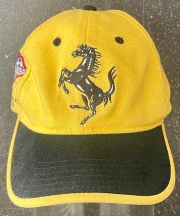 9/11 Iconic official Ferrari cap USA F1 GP 2001 Indianapolis, Ophalen of Verzenden, Nieuw