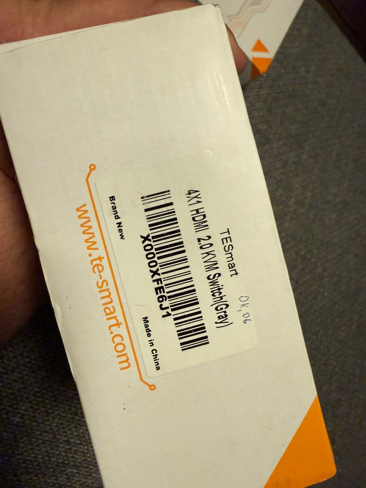 TESmart 4-poorts HDMI 2.0 KVM Switch 4K 60Hz – compleet, Ophalen of Verzenden, Nieuw