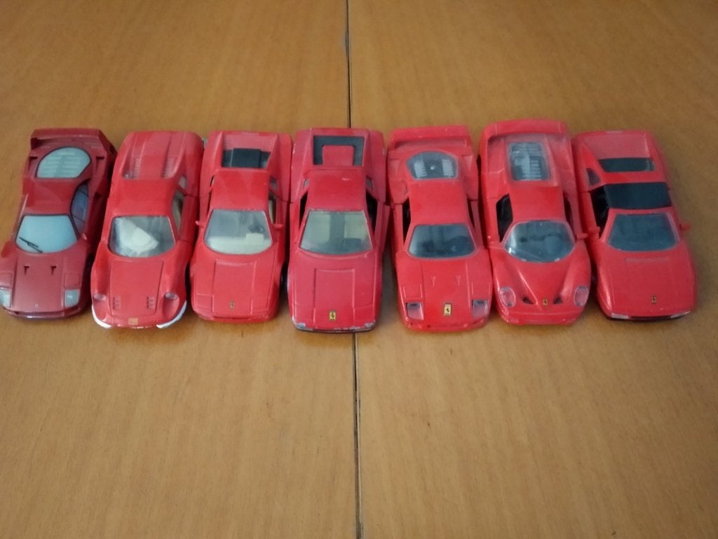 26 voitures miniatures Maisto Ferrari, Porsche, Lamborghini, Enlèvement, Utilisé