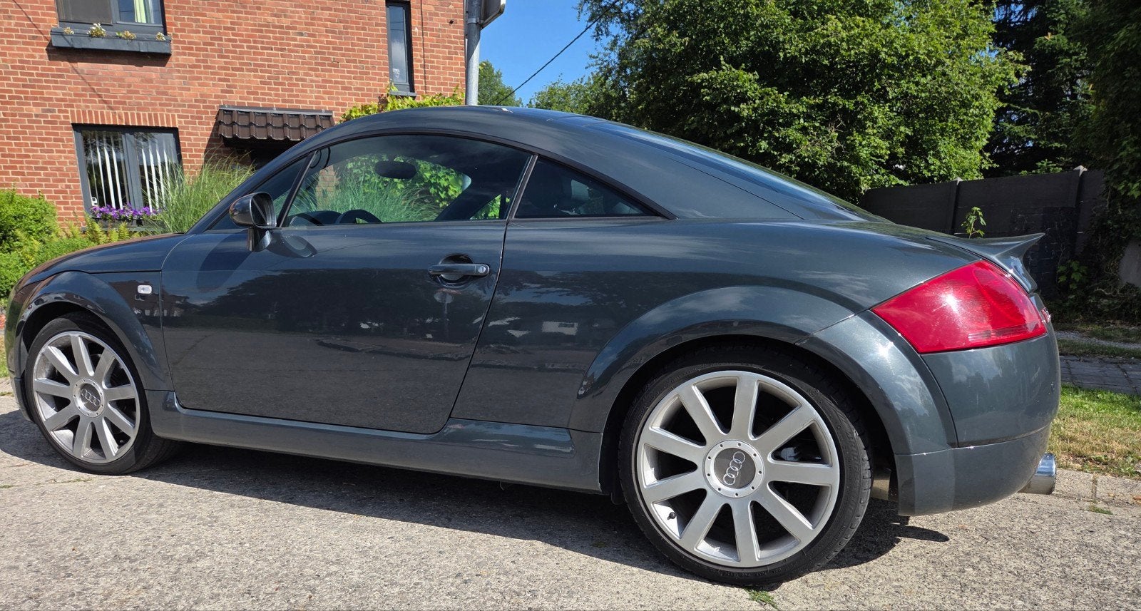 Audi tt 18t caractère, 2 places, Boîte manuelle, Noir, 2 portes