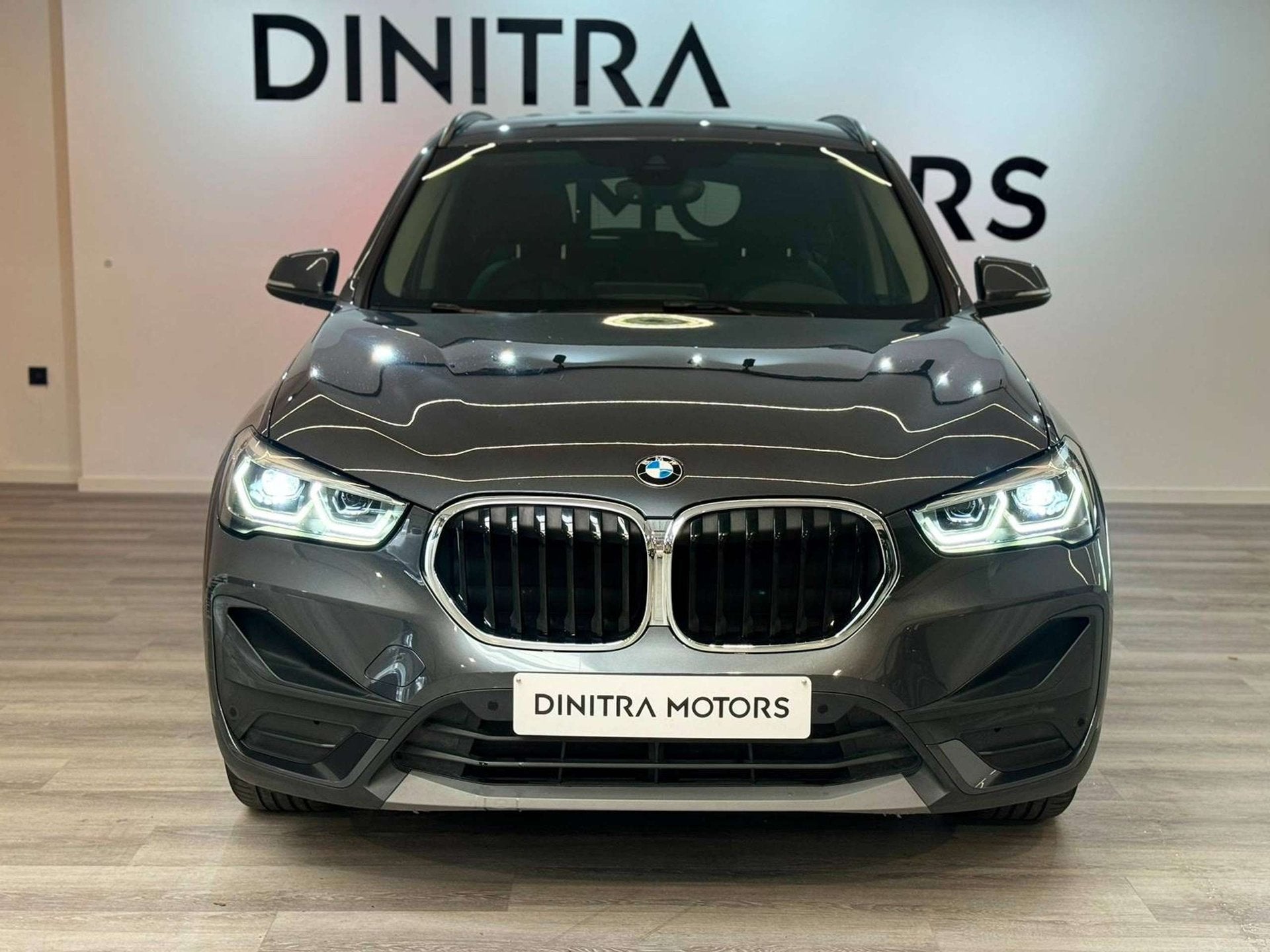 BMW X1 1.5iA sDrive18 - Carplay/Cruise/HUD/LED/Zetelvw, Auto's, BMW, Dealer onderhouden, 136 pk, Bedrijf, 5 zetels