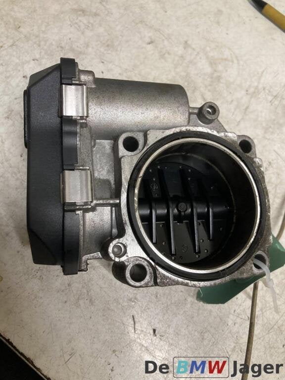 Gasklephuis BMW E81 E82 E88 E90 E91 E92 E93 X1E84 7561066, Autos : Pièces & Accessoires, Moteurs & Accessoires, BMW, Utilisé, Enlèvement ou Envoi