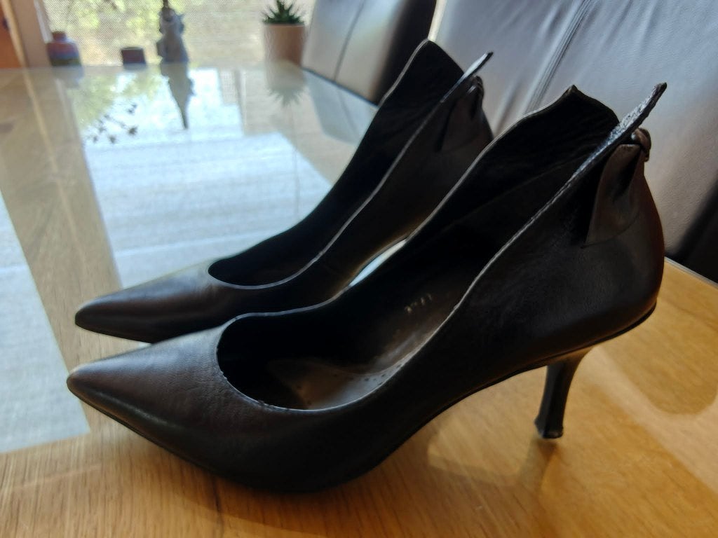 Mooie naaldhakjes, Ophalen, Zwart, Zo goed als nieuw, Schoenen met hoge hakken