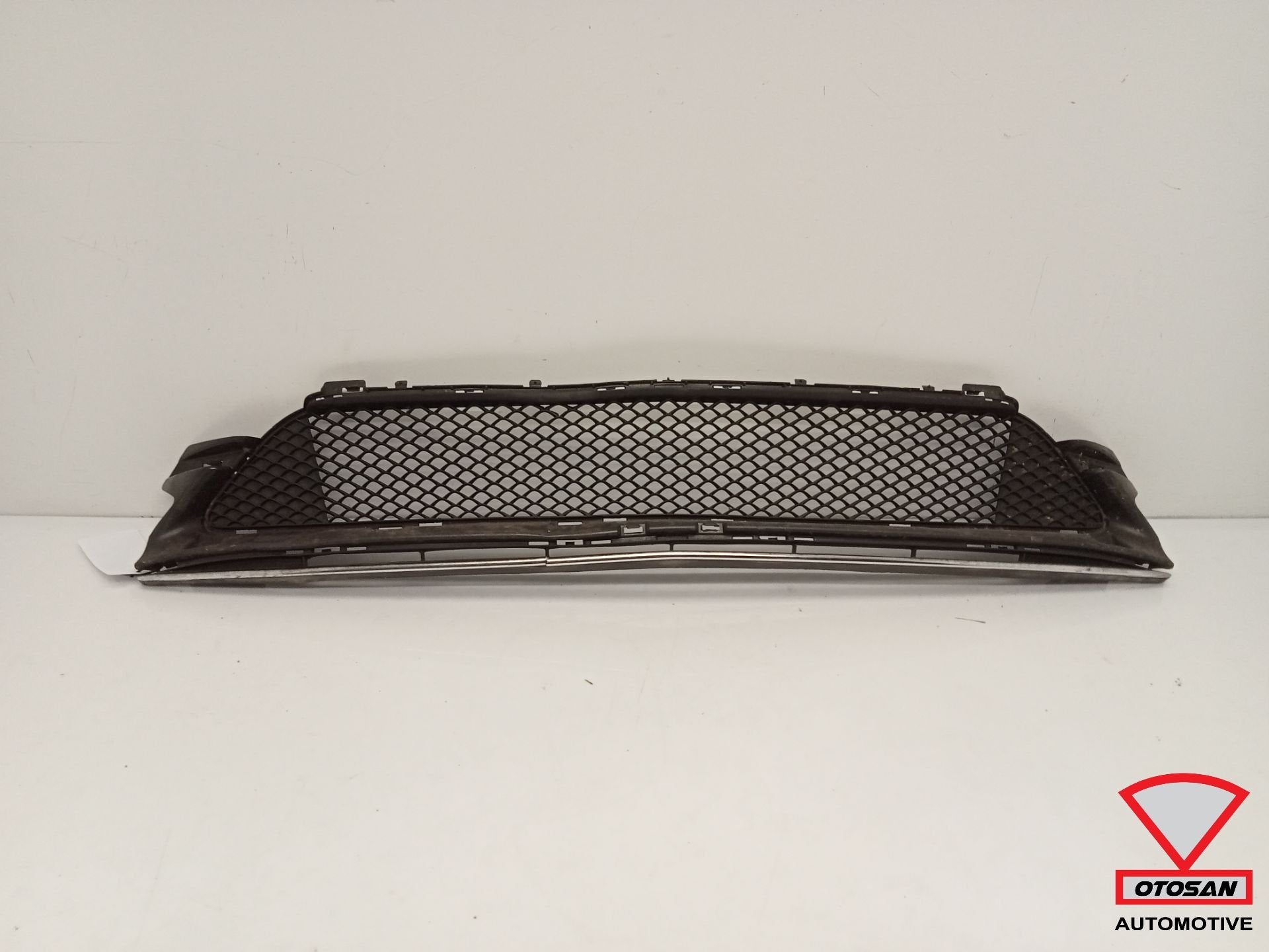 Mercedes C W205 Facelift pare-chocs coq Midden a2058852501, Mercedes-Benz AG, Pare-chocs, Mercedes-Benz, Utilisé