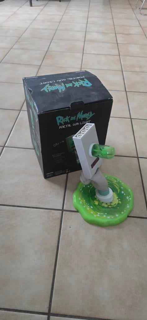 Lamp nachtlamp Rick and Morty Portal Gun Light deco kamer, Ophalen, Lamp