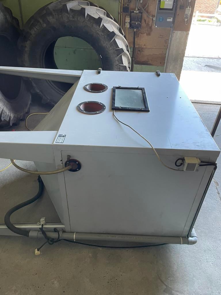 Zandstraalcabine, Electroménager, Enlèvement, Utilisé