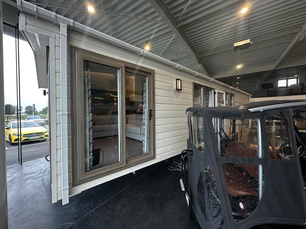 STOCK !!! MODERNE POPULAIRE SCALA 1100x400/2, Caravans en Kamperen, Tot en met 6