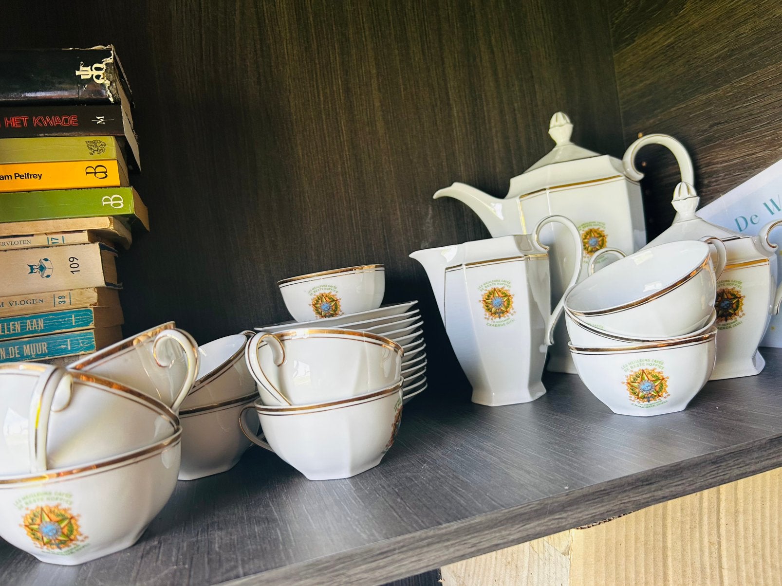 Wit porseleinen koffieservies - TH.Hereman Exaerde, Ophalen