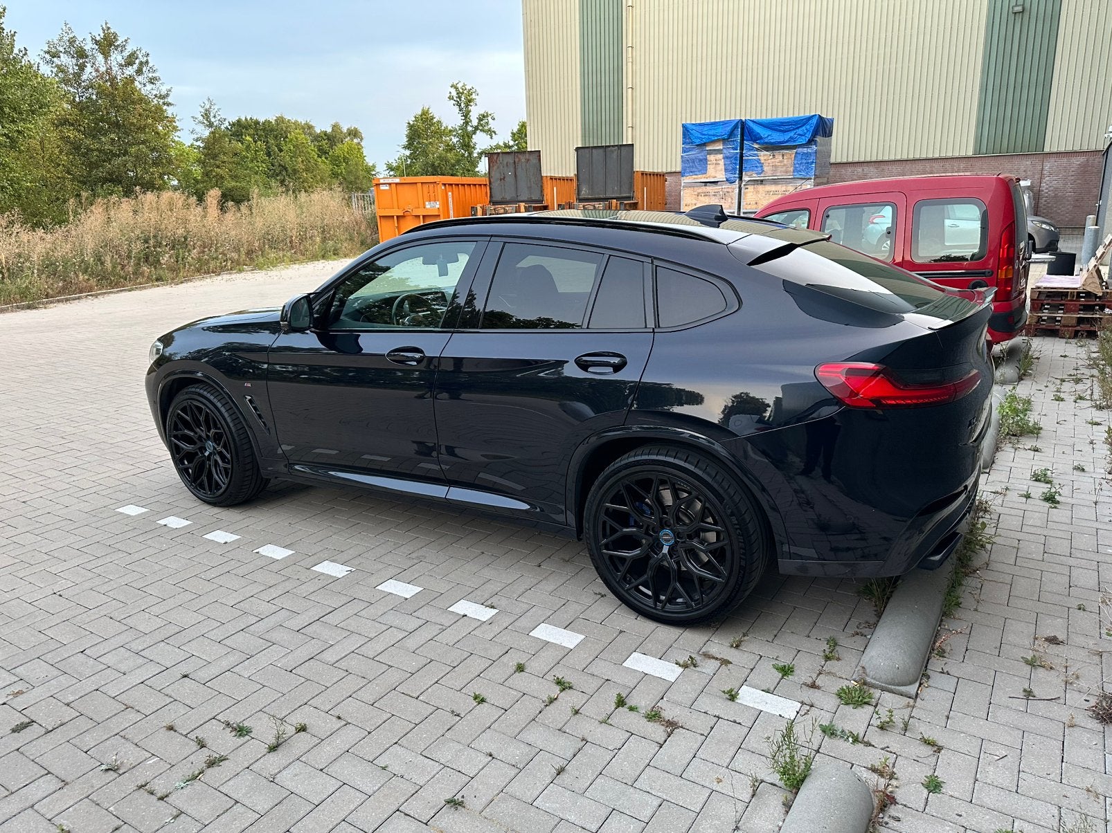 BMW X4 M40i 360pk Panorama HUD HK 360 Full Option, Auto's, Automaat, 1940 kg, 2000 kg, Blauw