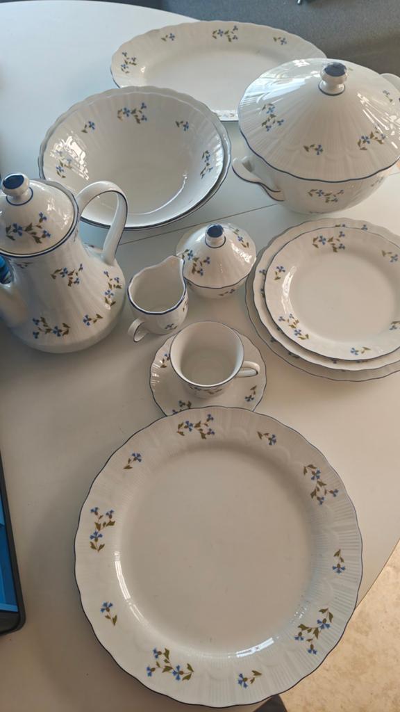 Volledig compleet antiek servies, Ophalen