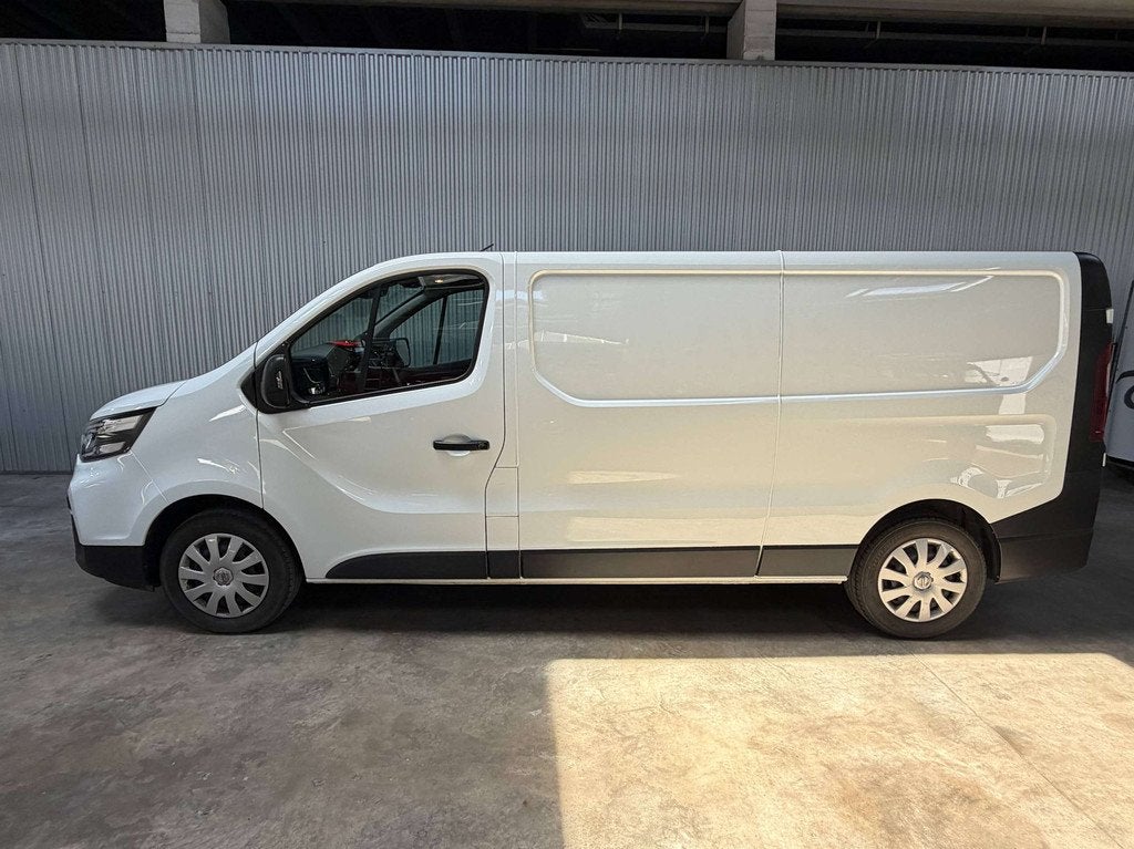 Nissan Primastar 2.0 dCi L2H1 Acenta *€ 17.490 NETTO*, Auto's, Voorwielaandrijving, 4 deurs, Stof, Zwart