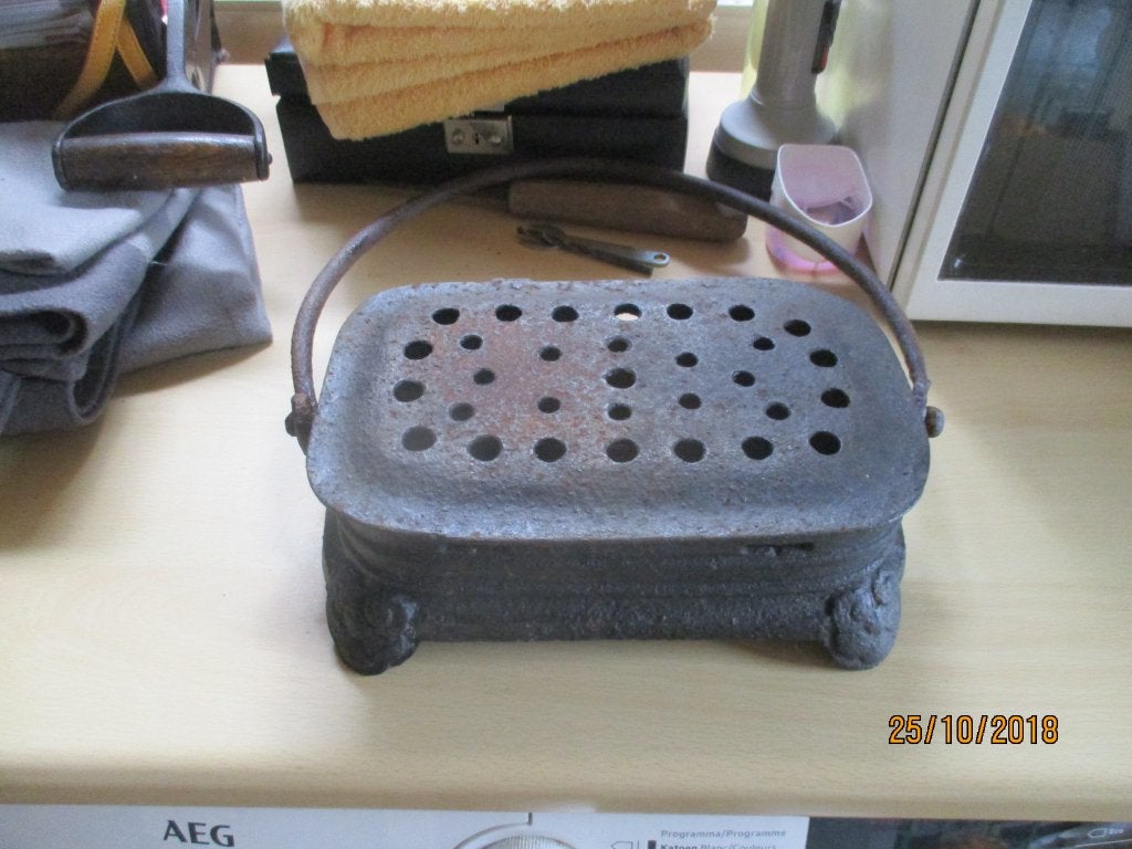 antiek mooie voetenwarmer in gegoten metaal, Ophalen of Verzenden