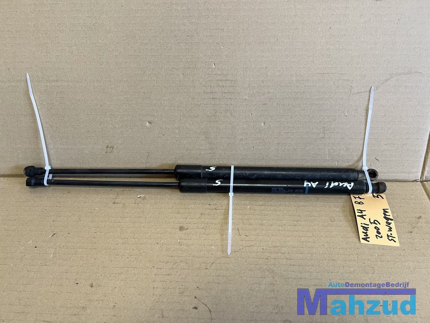 AUDI A4 B7 Avant achterklep gasveer set 2004-2008, Gebruikt, AUDI AG, Auto-Union-Strasse 1
85045  Ingolstadt, DE, Audi