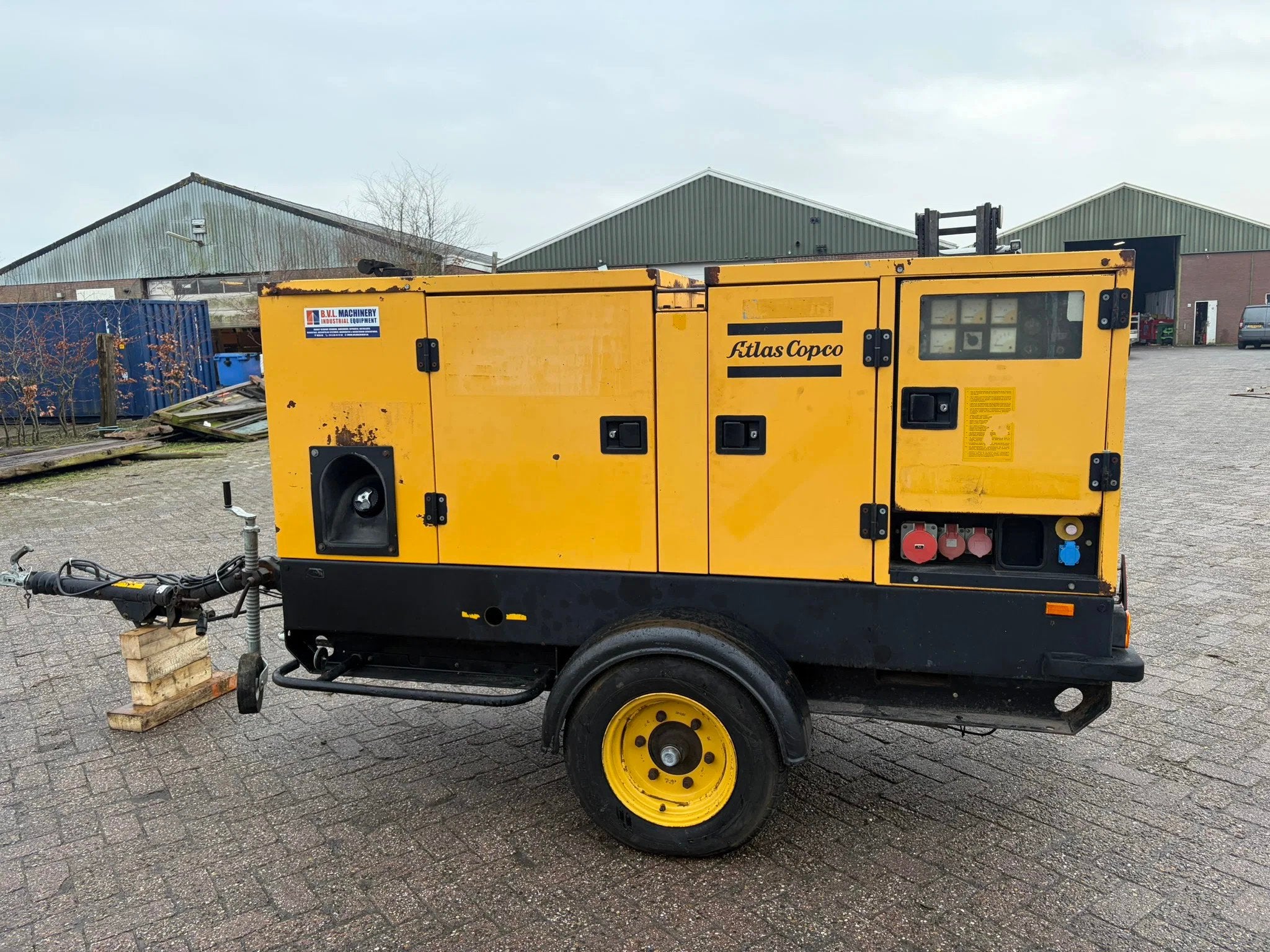 Atlas-Copco QAS 80 kVA Perkins aggregaat generatorset op aan, Zakelijke goederen