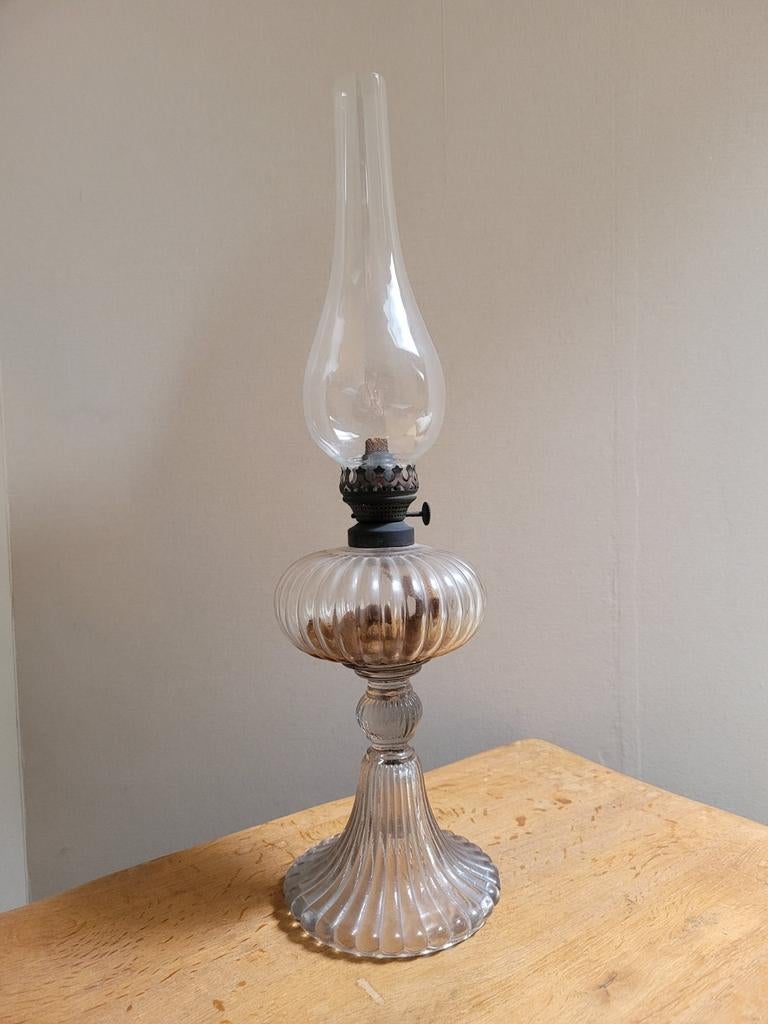 Antieke glazen olielamp – werkend & decoratief, Ophalen of Verzenden