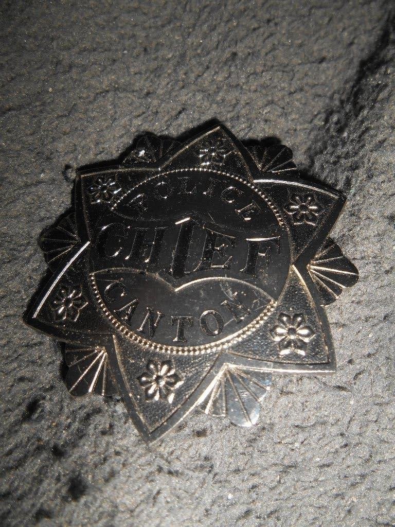 Badge en métal Collinson Police Chief CANTON, Collections, Enlèvement ou Envoi