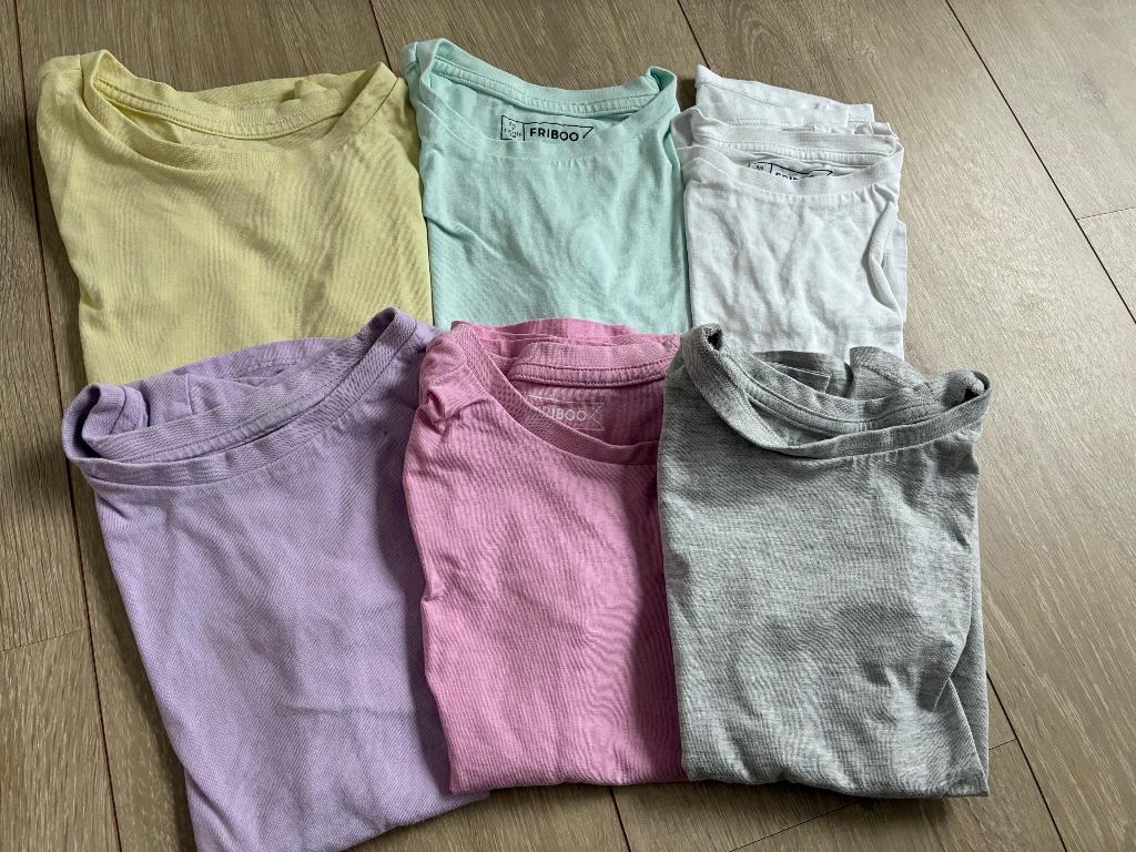 Set van 6 effen T-shirts Friboo maat 110/116, Enlèvement ou Envoi, Chemise ou À manches longues, Friboo, Utilisé