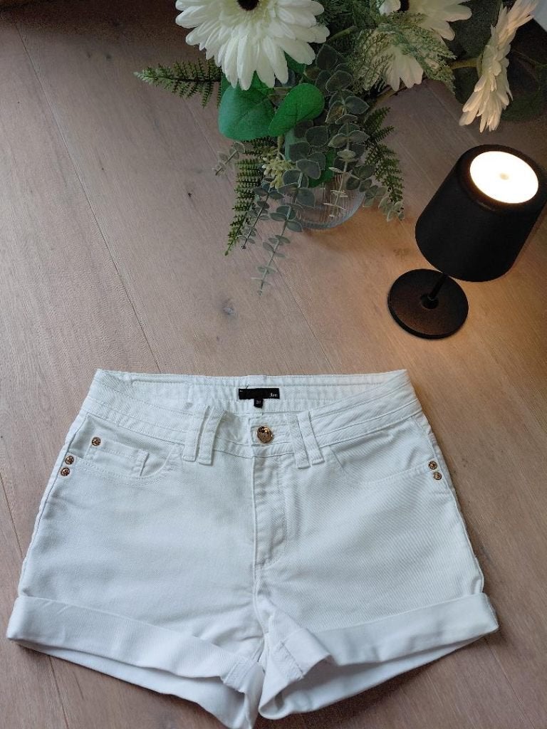 Maat 38 - JBC - witte short, Ophalen of Verzenden, Zo goed als nieuw, Maat 38/40 (M)