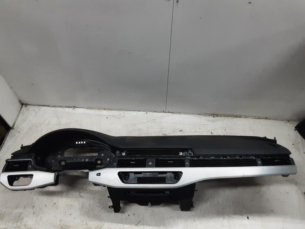DASHBOARD Audi A4 Avant (B9) (01-2015/08-2020), Gebruikt, Mevr. I. Hauben, Audi, Rue de l'Espoir 34 34
4030  GRIVEGNÉE, BE