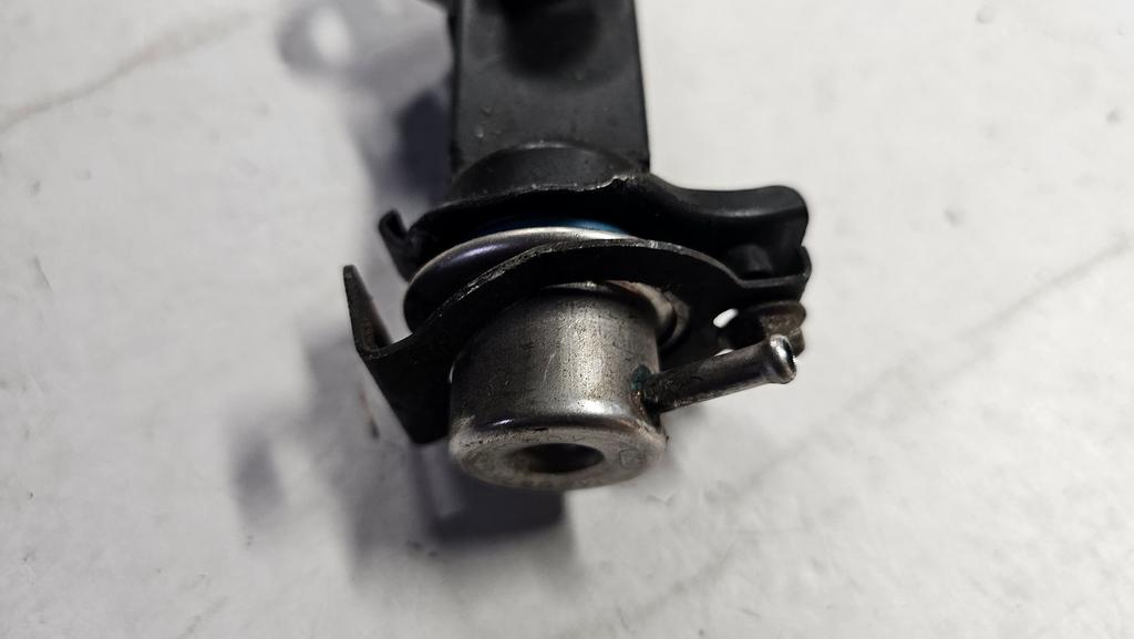 Brandstof injector rail M42 M43 BMW 3 / 5 serie E36 E34 1353, -, Origine de la pièce connue, Utilisé, -