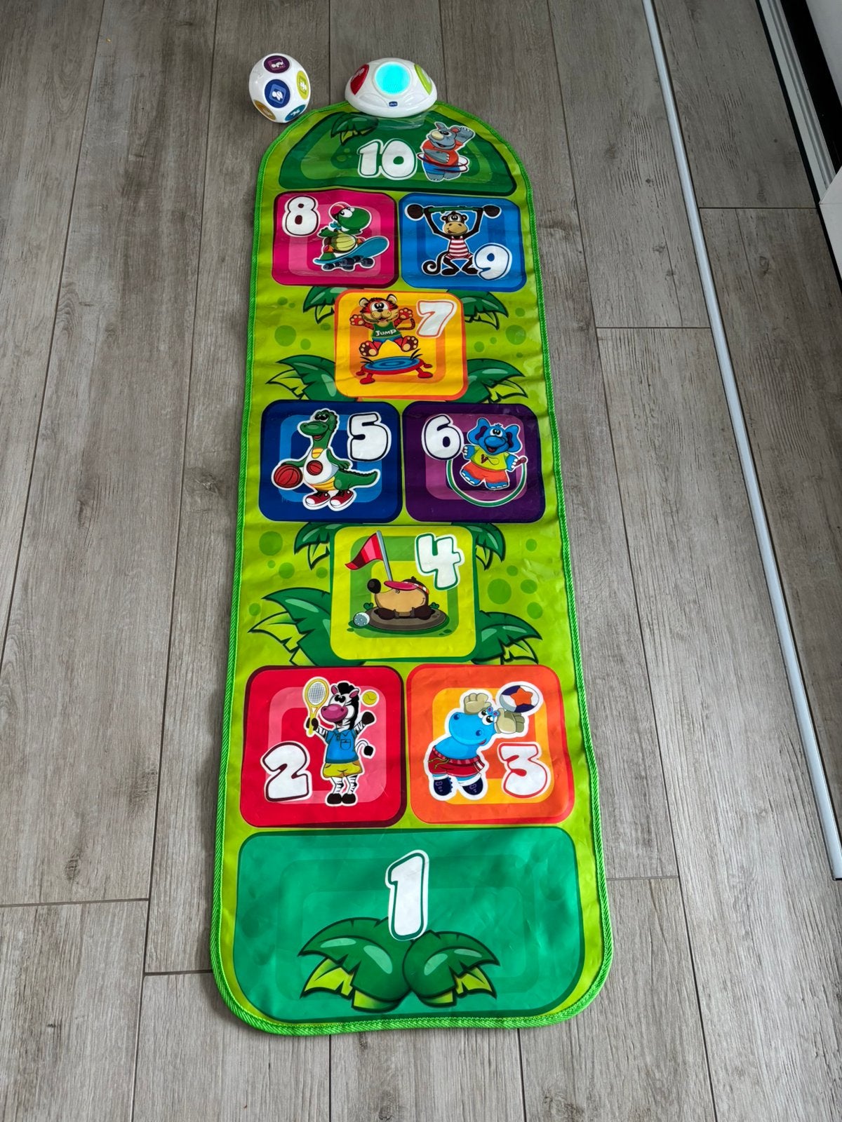 Chicco elektronisch hinkstapspel, Kinderen en Baby's, Ophalen, Zo goed als nieuw